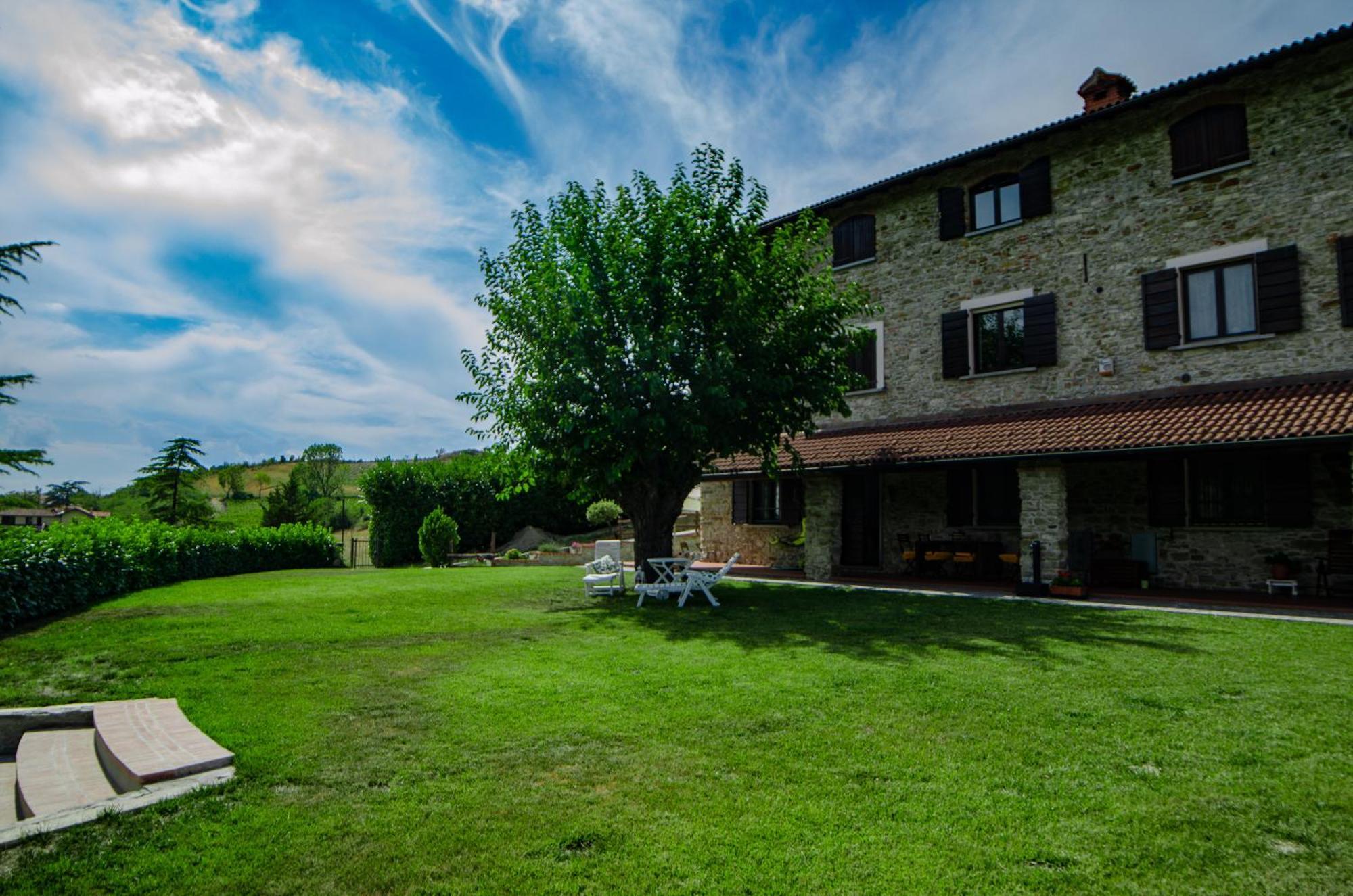 Cascina Il Gelso Bed & Breakfast Mornese Bagian luar foto